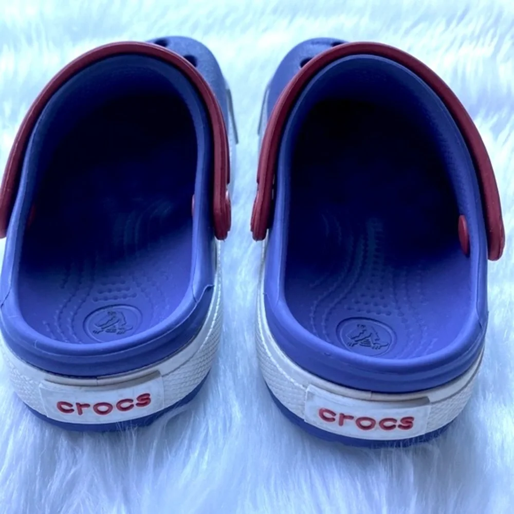 SOLD YEY !!  Crocs Baby/Toddler Clogs Size 6/7 Blue ! - Picture 7 of 9